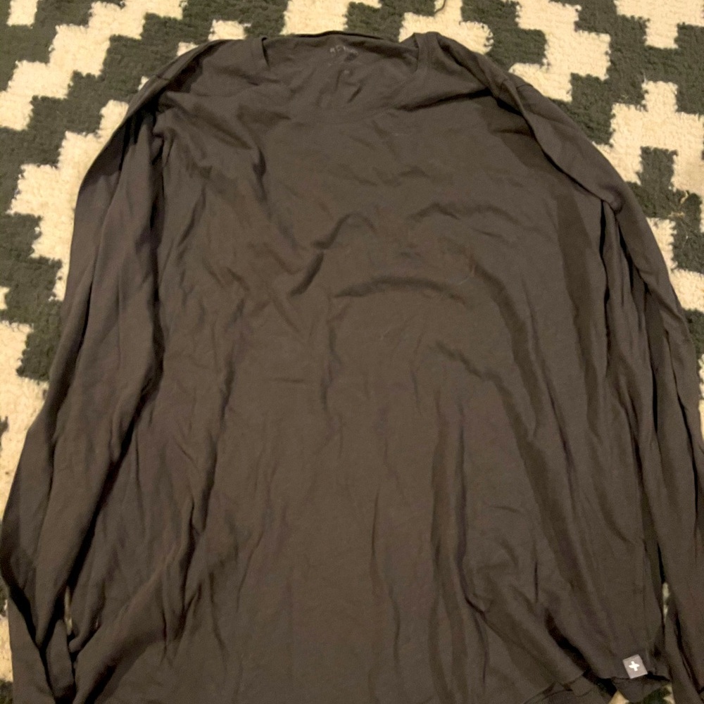 FIGS dark gray long sleeve shirt